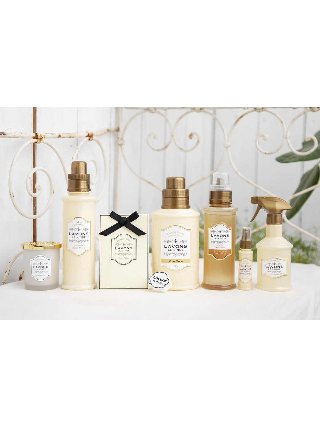 ファブリックミスト シャイニームーン ラボン 370mL - NatureLab Store